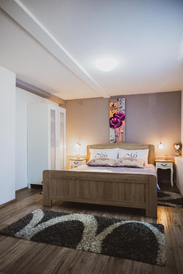 Soba I Apartman Dula Огулин Экстерьер фото